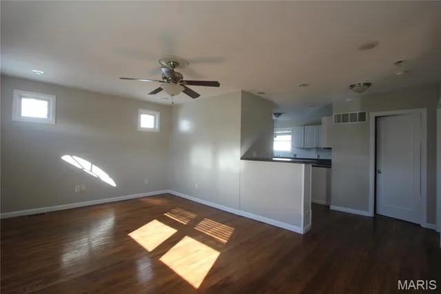 $1,200 | 3623 Steins Street, St. Louis, MO 63116