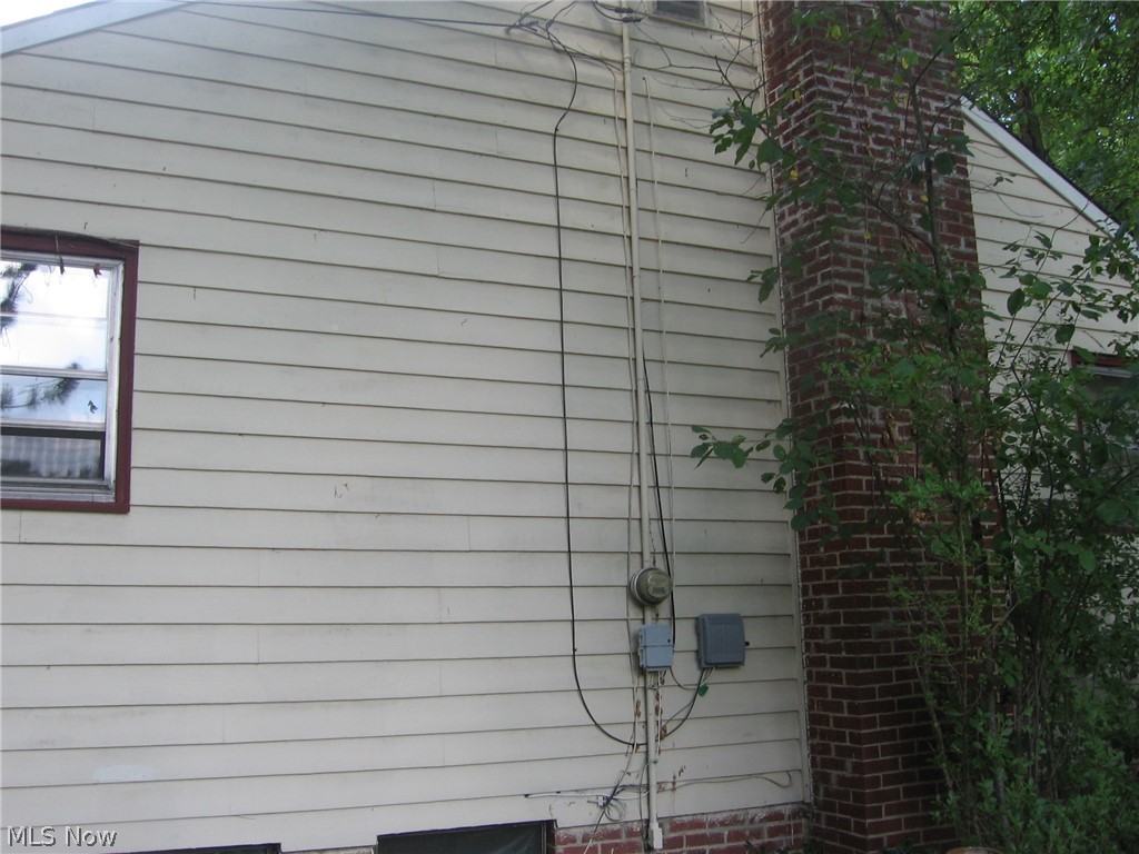 5861 Hillside Road Independence, OH 44131 - Photo 3 of 20 Gallery Image 3