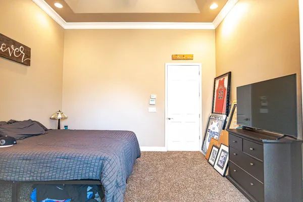 $725,000 | 2506 Swift Avenue, Clovis, CA 93611
