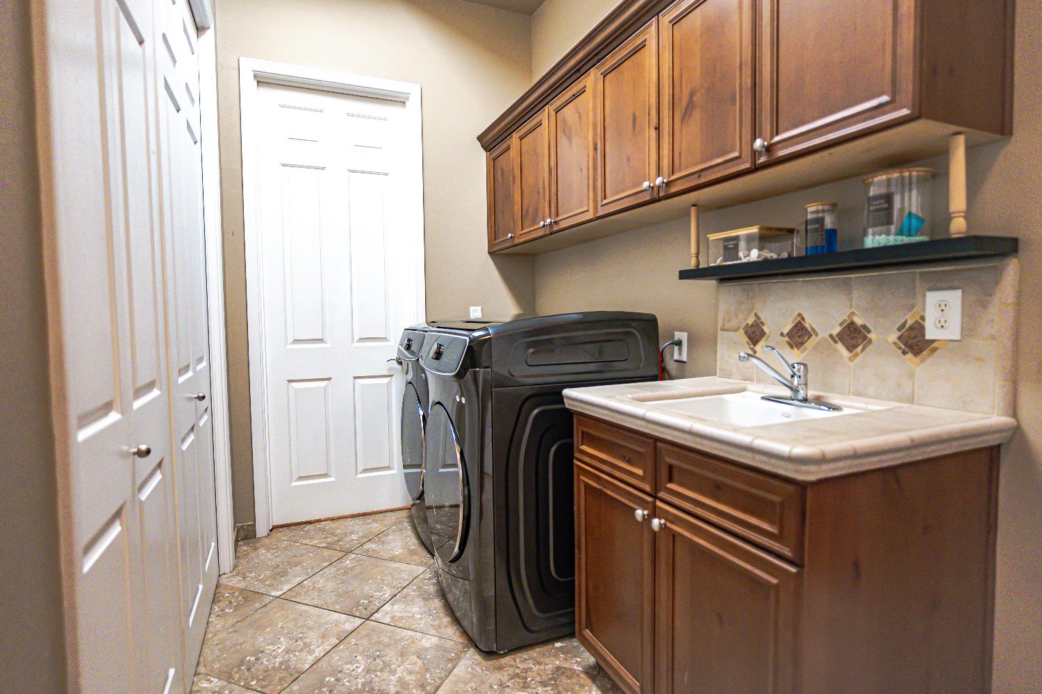 2506 Swift Avenue Clovis, CA 93611 - Photo 48 of 65