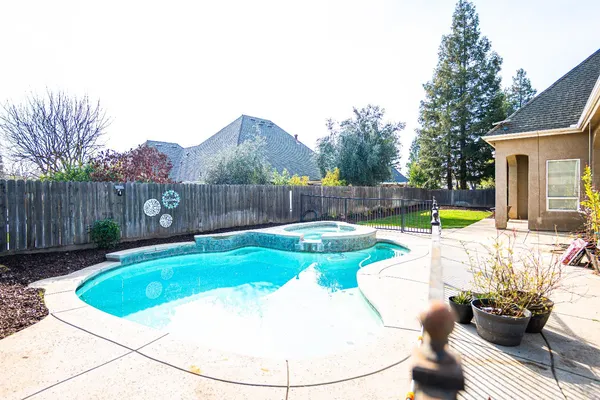$725,000 | 2506 Swift Avenue, Clovis, CA 93611