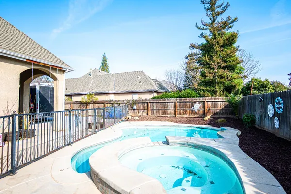 $725,000 | 2506 Swift Avenue, Clovis, CA 93611