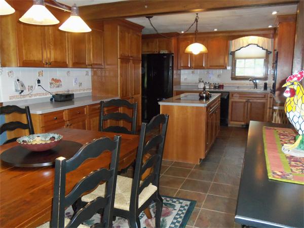 18 Sylvan Road Billerica, MA 01821 - Photo 3 of 17
