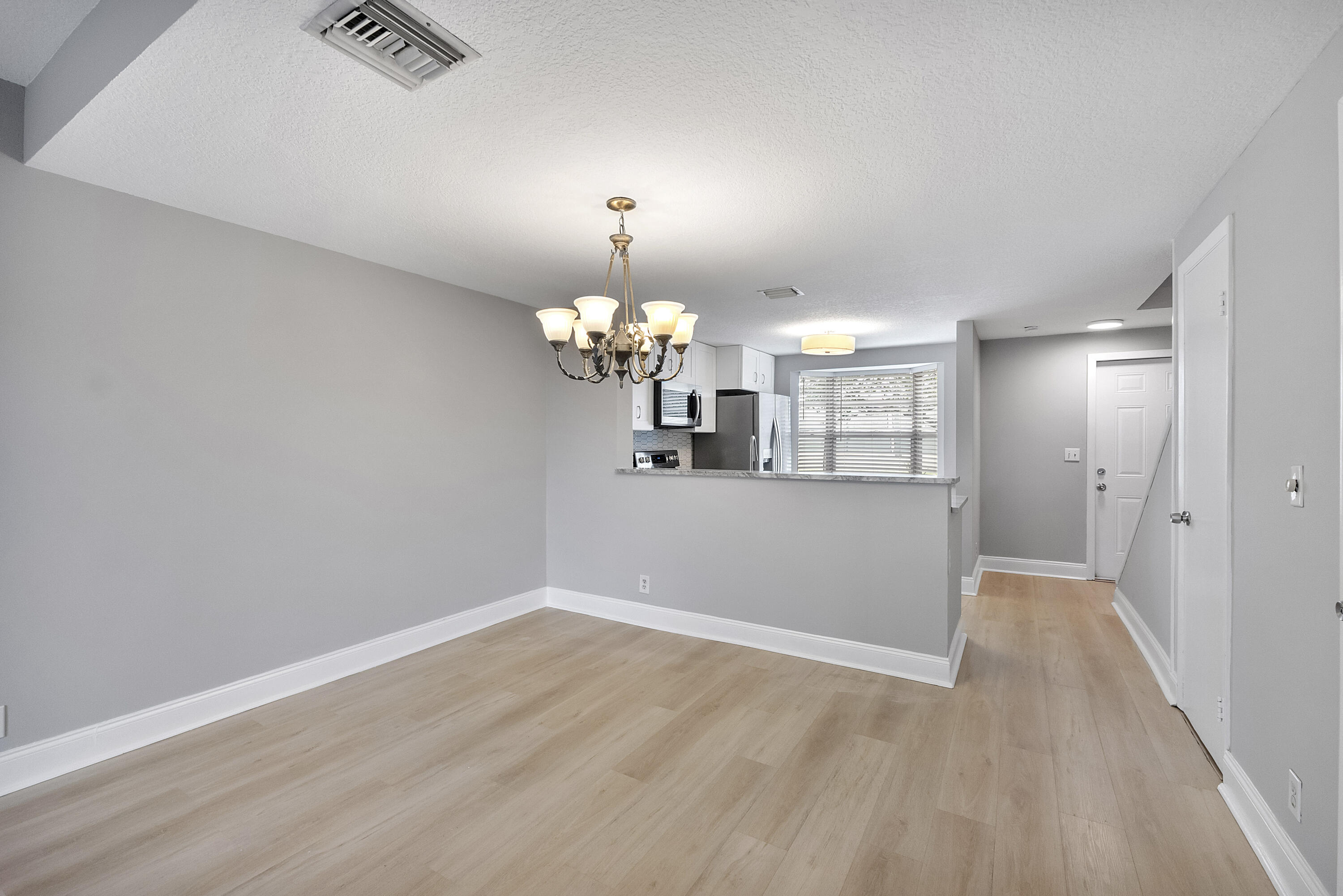 185 Southwest 3rd Street Pompano Beach, FL 33060 - Photo 14 of 77 185 Sw 3rd St_013