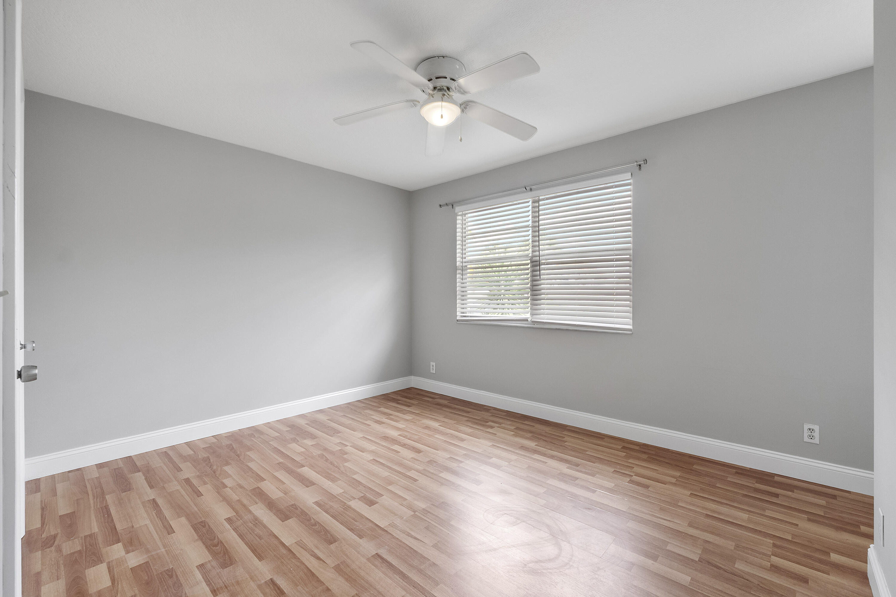 185 Southwest 3rd Street Pompano Beach, FL 33060 - Photo 25 of 77 185 Sw 3rd St_024