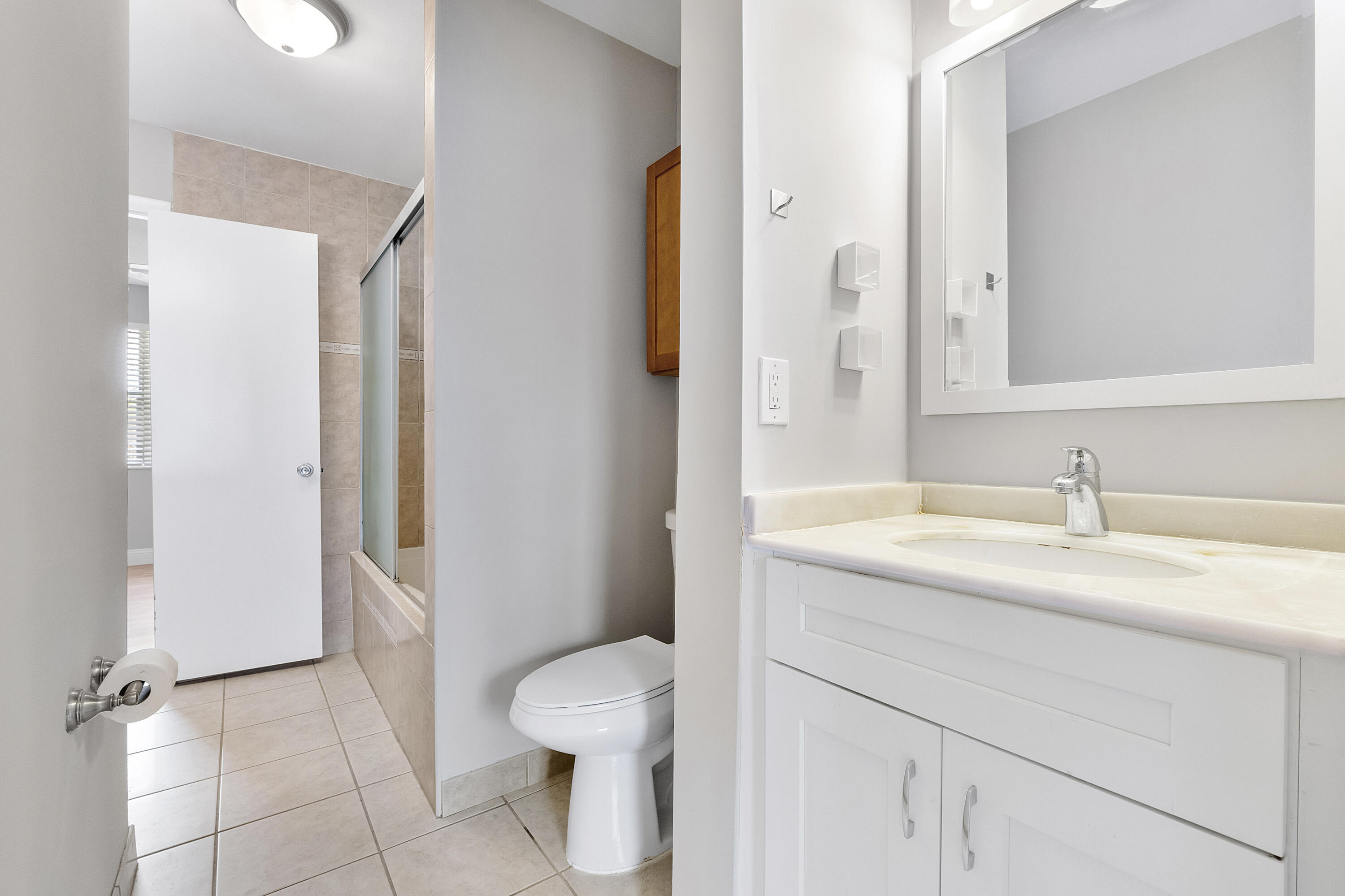 185 Southwest 3rd Street Pompano Beach, FL 33060 - Photo 27 of 77 185 Sw 3rd St_023