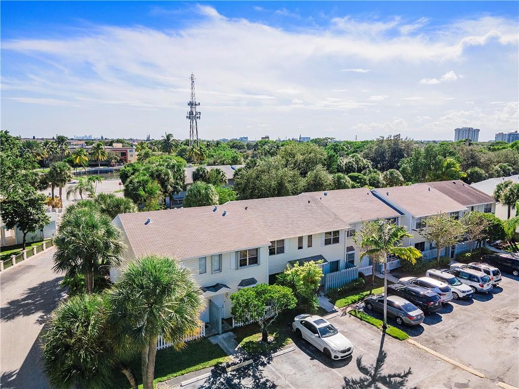 185 Southwest 3rd Street Pompano Beach, FL 33060 - Photo 48 of 77 Photo 41