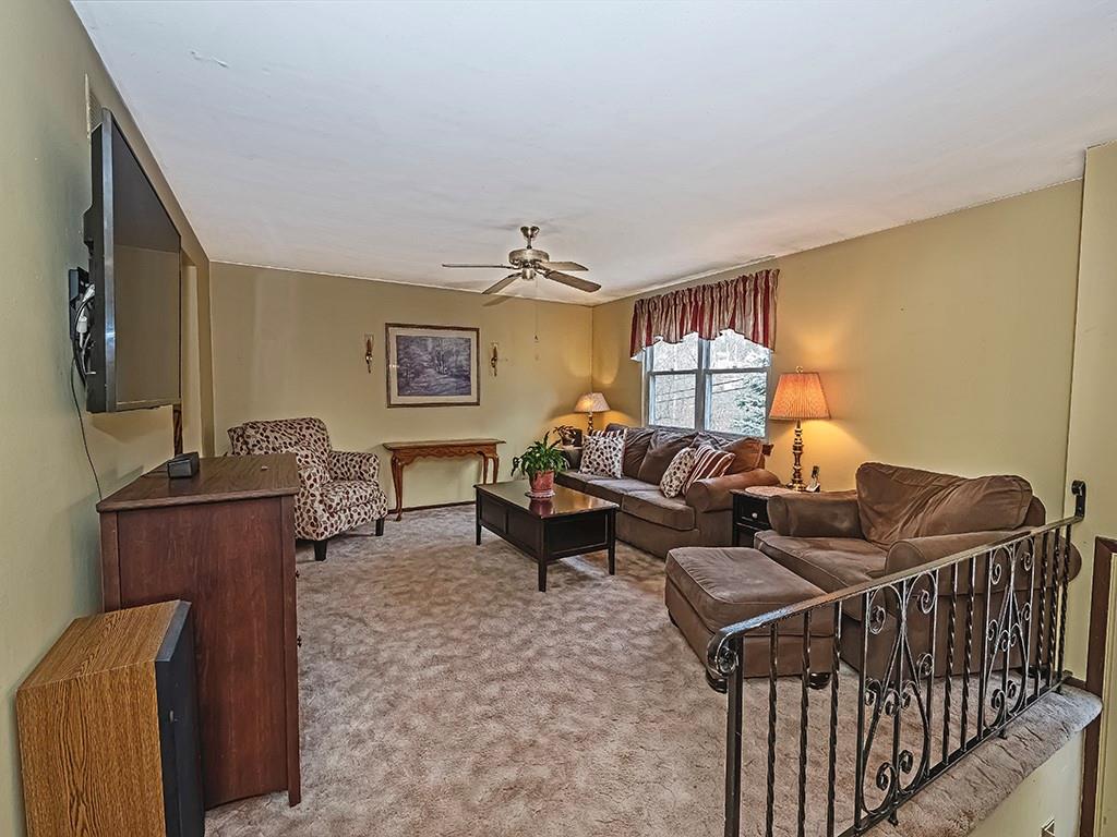 96 Buckhill Road Pittsburgh, PA 15237 - Photo 3 of 19 Gallery Image 3