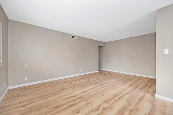 $200,000 | 9032 El Cajon Way, Unit 4, Sacramento, CA 95826