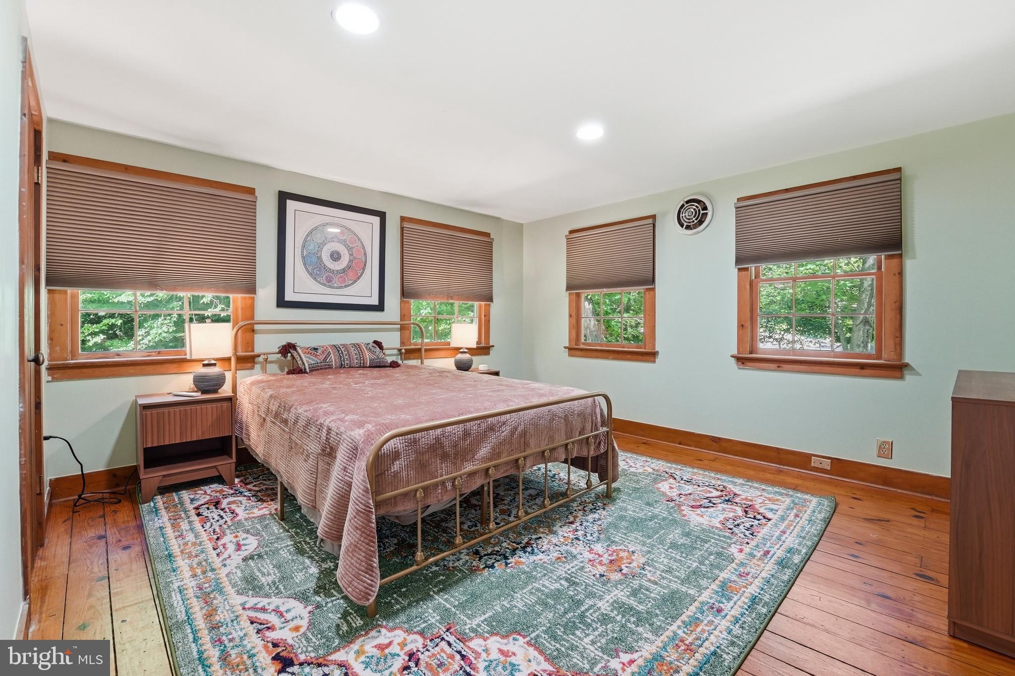 10 Ashby Road Sperryville, VA 22740 - Photo 47 of 70 Guest Cabin on the Hill upstairs bedroom