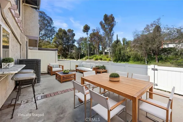 $949,000 | 6515 Círculo Dali, Anaheim, CA 92807