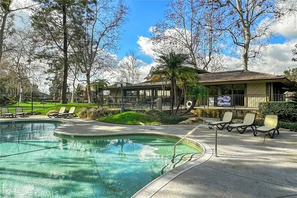$949,000 | 6515 Círculo Dali, Anaheim, CA 92807