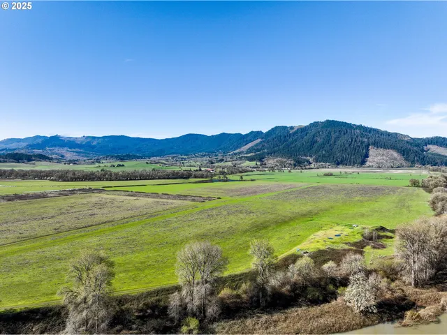 $5,000,000 | 687 Hubbard Creek Road, Umpqua, OR 97486