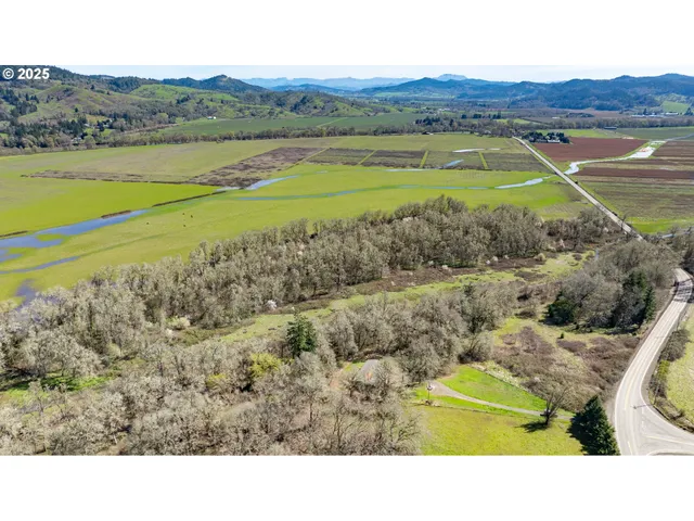 $5,000,000 | 687 Hubbard Creek Road, Umpqua, OR 97486