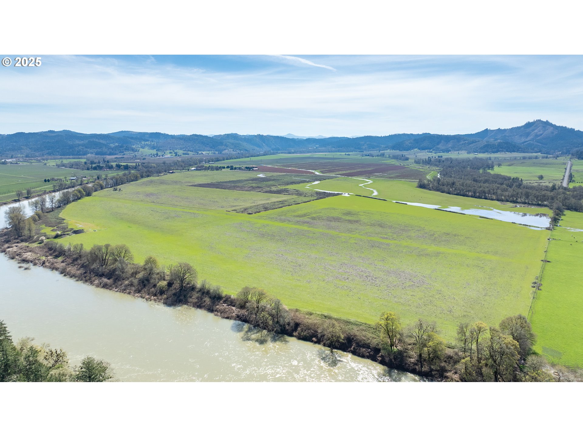 687 Hubbard Creek Road Umpqua, OR 97486 - Photo 28 of 33