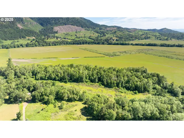 $5,000,000 | 687 Hubbard Creek Road, Umpqua, OR 97486
