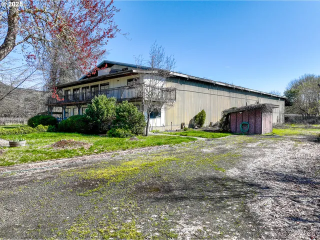 $5,000,000 | 687 Hubbard Creek Road, Umpqua, OR 97486