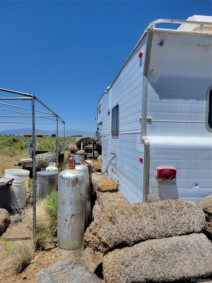6185 Hart Road Alamosa, CO 81101 - Photo 5 of 19