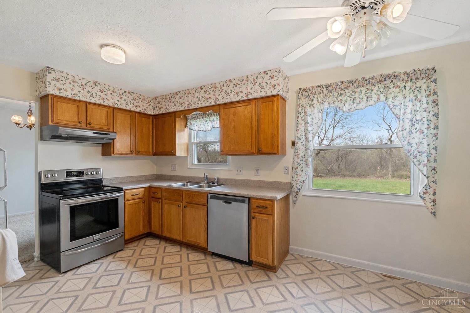 3518 Danbury Road Fairfield, OH 45014 - Photo 9 of 29