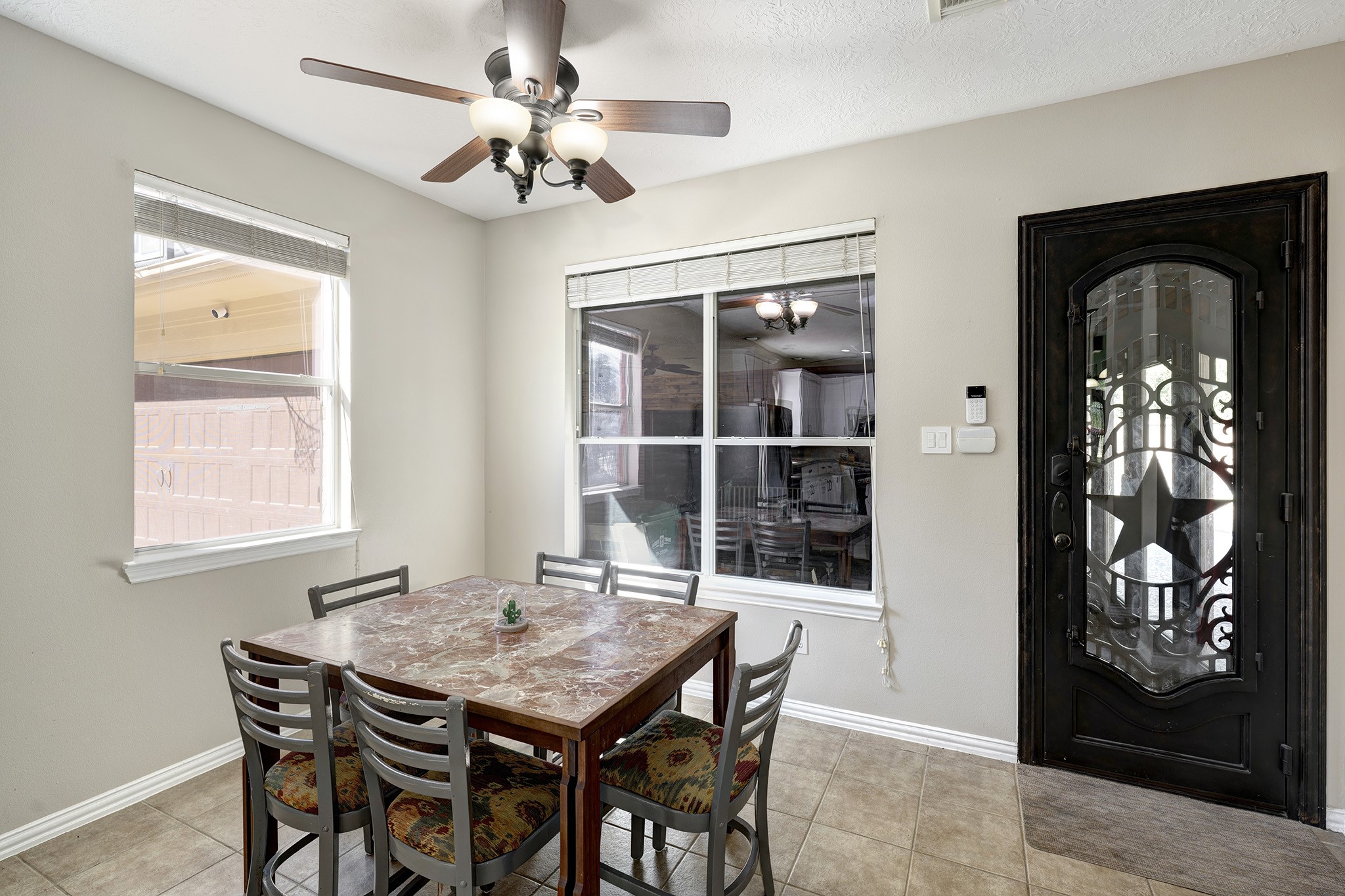 2511 Bridgestone Park Lane Spring, TX 77386 - Photo 11 of 25 A breakfast area comfortably seats 6-8 people.