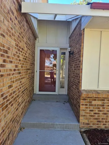 $2,700 | 813 South Ouray Street, Aurora, CO 80017