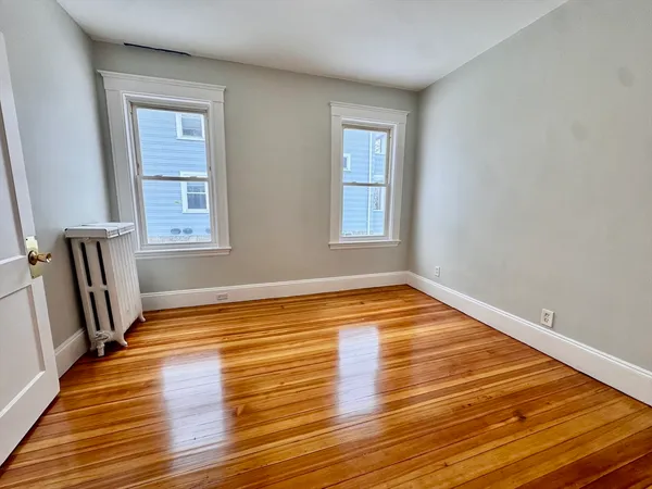 $3,200 | 129 Redlands Road, Unit 1, Boston, MA 02132