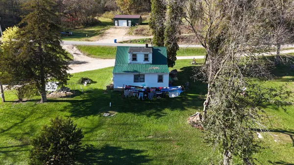 $1,999,900 | 44467 Dakota Valley Drive, Dakota, MN 55925