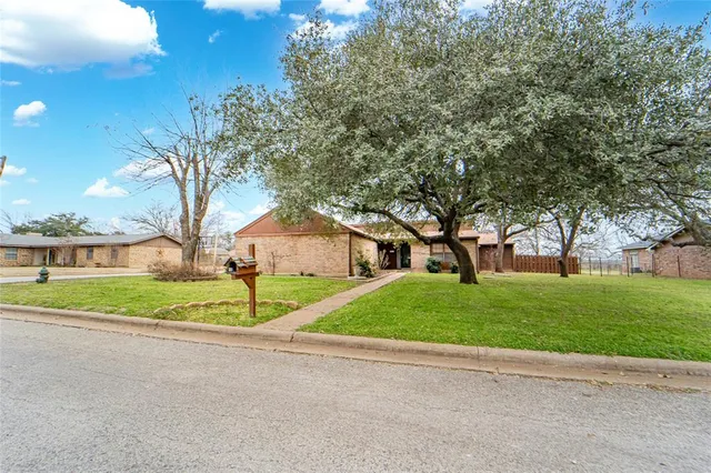 $249,500 | 2601 Sha Lane, Breckenridge, TX 76424