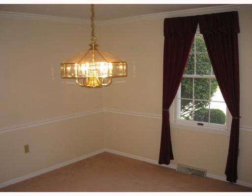 394 Richard Road Wexford, PA 15090 - Photo 3 of 8 Dining Room.