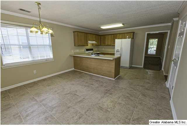 183 Stonebridge Circle Pelham, AL 35124 - Photo 7 of 20