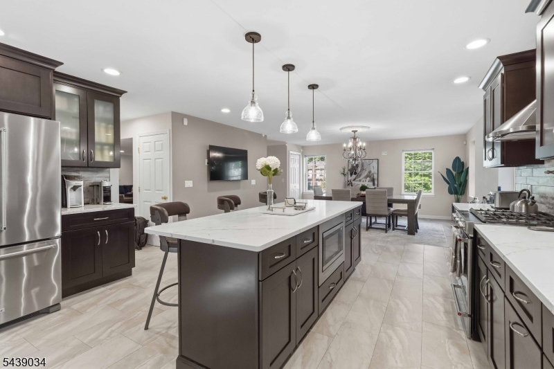 913 High Mountain Road North Haledon, NJ 07508 - Photo 9 of 42