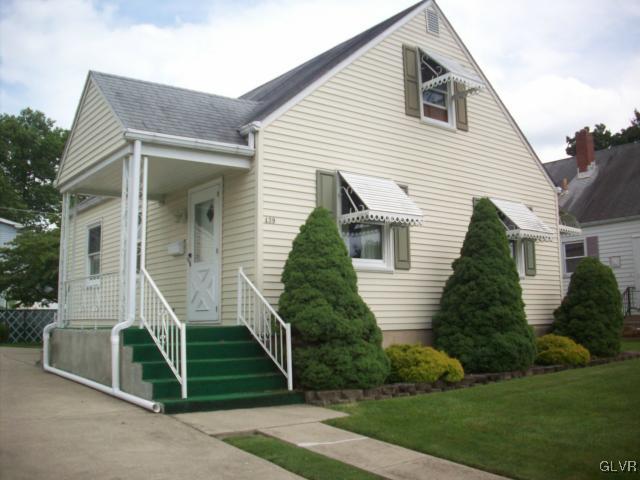 439 Locust Road Hellertown, PA 18055 - Photo 5 of 8 Gallery Image 5