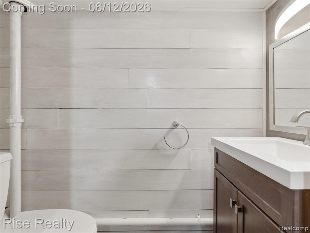 2449 North Genesee Road Burton, MI 48509 - Photo 30 of 40