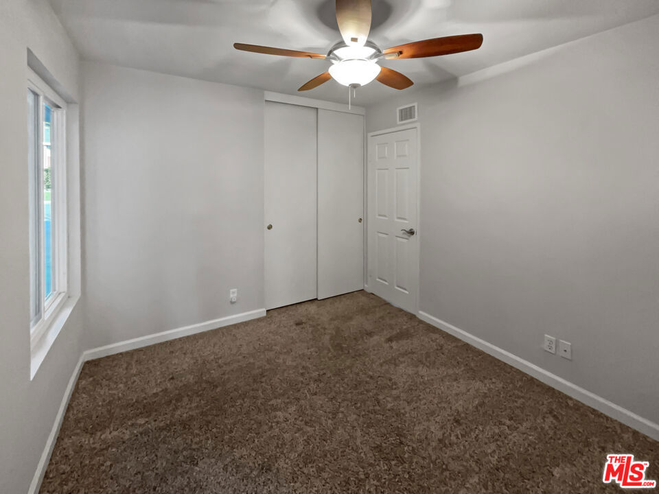 22421 Rippling Lake Forest, CA 92630 - Photo 16 of 23