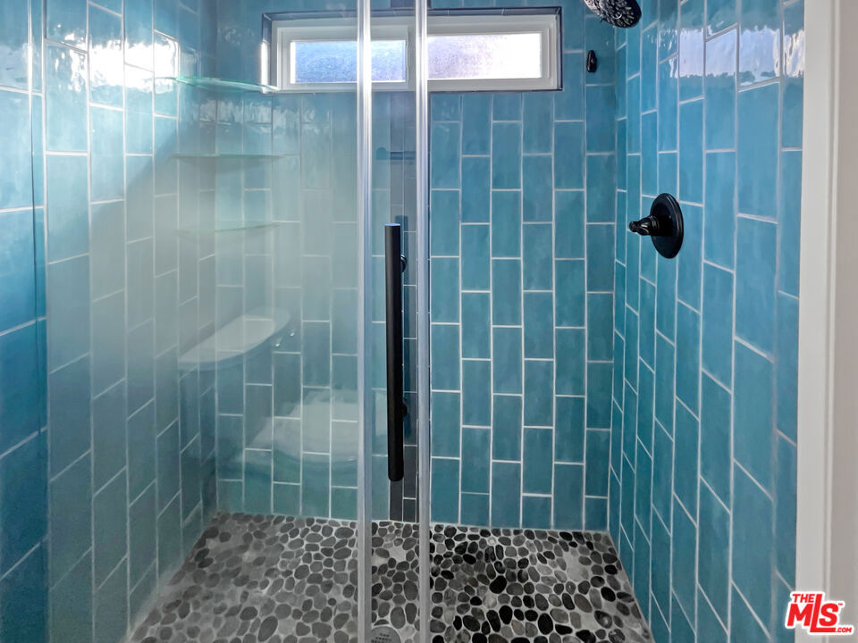 22421 Rippling Lake Forest, CA 92630 - Photo 19 of 23