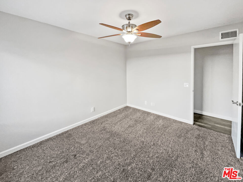 22421 Rippling Lake Forest, CA 92630 - Photo 22 of 23