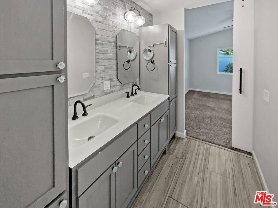 22421 Rippling Lake Forest, CA 92630 - Photo 7 of 23