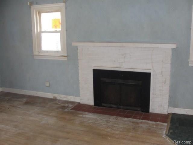 2923 North Custer Road Monroe, MI 48162 - Photo 7 of 16 Fireplace.jpg
