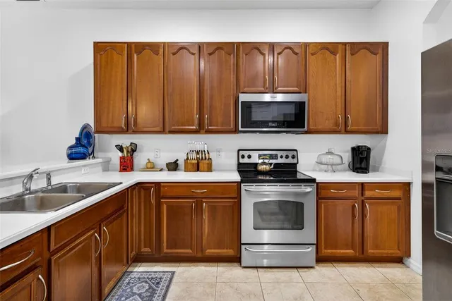 $430,000 | 1923 Rutherford Drive, Dover, FL 33527