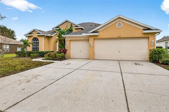 $430,000 | 1923 Rutherford Drive, Dover, FL 33527