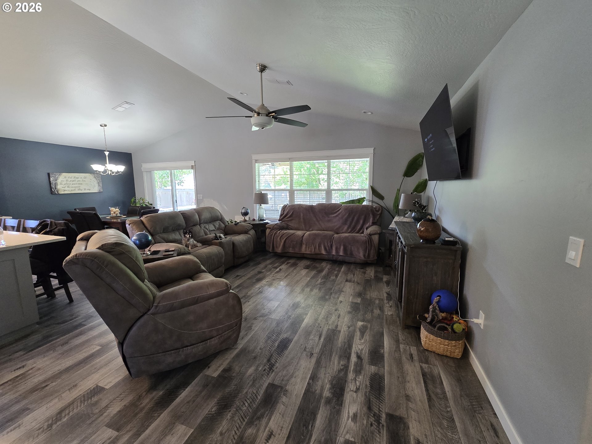 266 Retirement Lane Cave Junction, OR 97523 - Photo 14 of 44