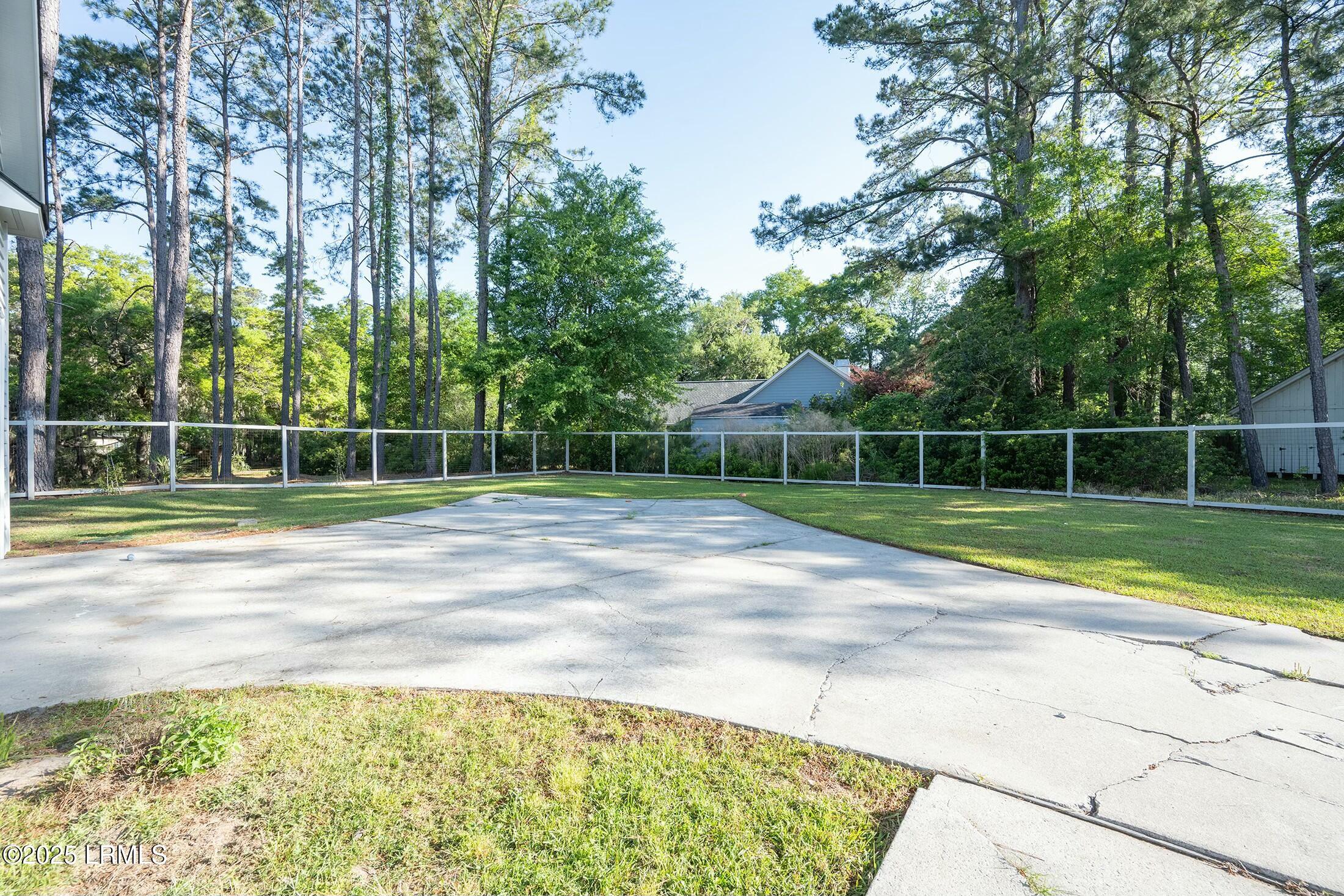 277 Pleasant Point Drive Beaufort, SC 29907 - Photo 35 of 46 Fenced Backyard