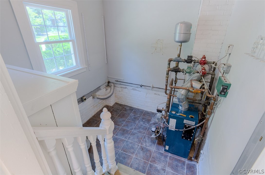 7110 Cherokee Road Richmond, VA 23225 - Photo 16 of 47 Laundry Room