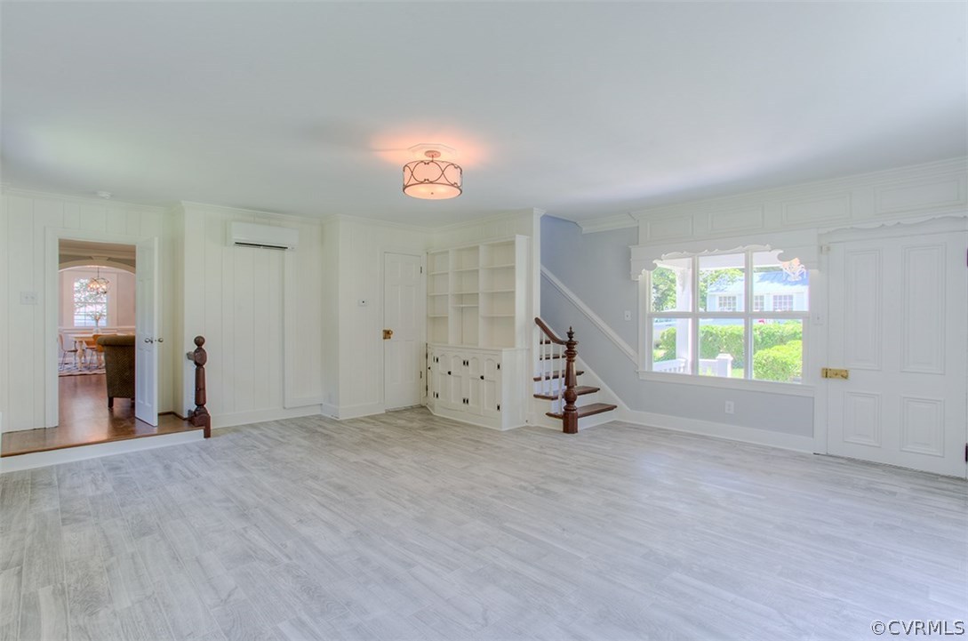 7110 Cherokee Road Richmond, VA 23225 - Photo 17 of 47 Oversized family room with porcelain tile wood loo