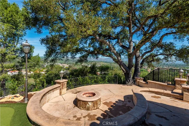 $4,195,000 | 23815 Park Belmonte, Calabasas, CA 91302