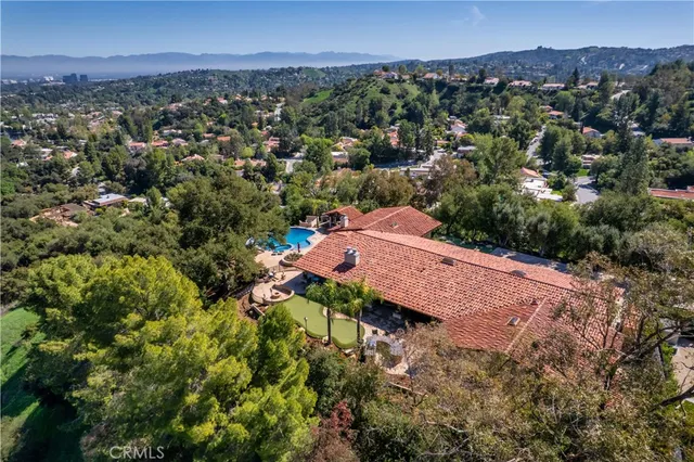 $4,195,000 | 23815 Park Belmonte, Calabasas, CA 91302