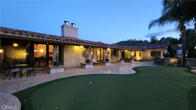 $4,195,000 | 23815 Park Belmonte, Calabasas, CA 91302