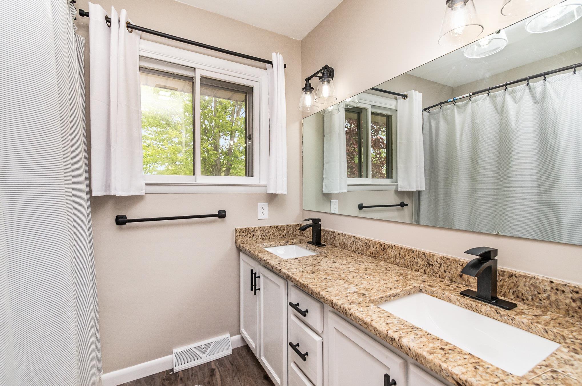 8200 Bell Road Birch Run, MI 48415 - Photo 12 of 34