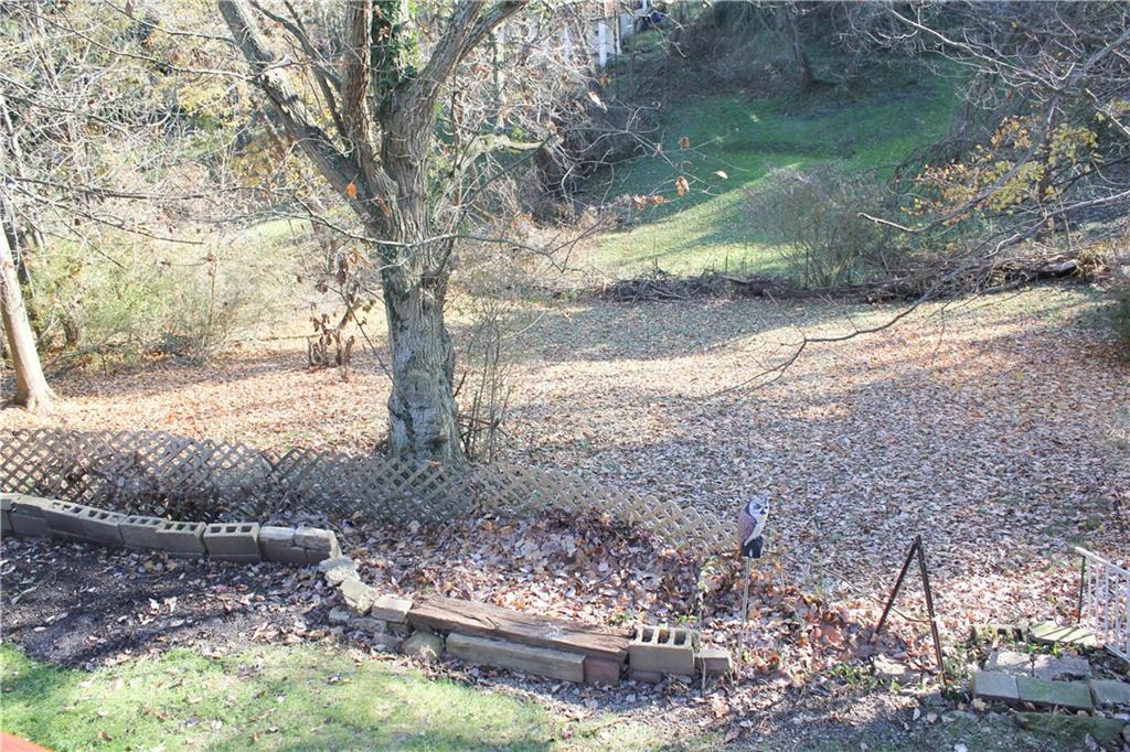 10 Newport Road Pittsburgh, PA 15221 - Photo 21 of 23 Gallery Image 21