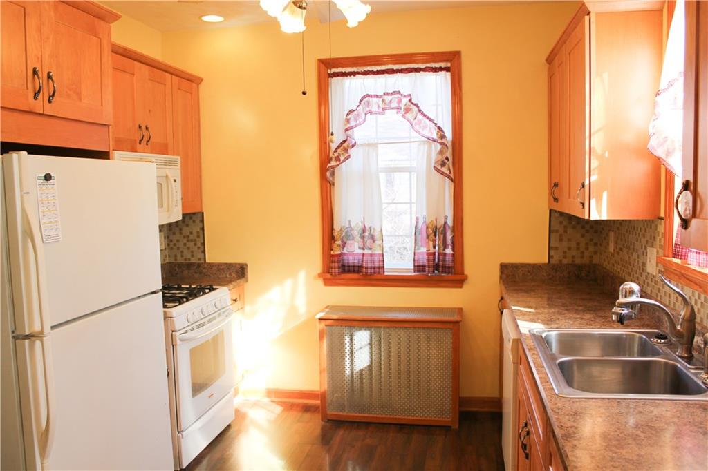10 Newport Road Pittsburgh, PA 15221 - Photo 8 of 23 Gallery Image 8